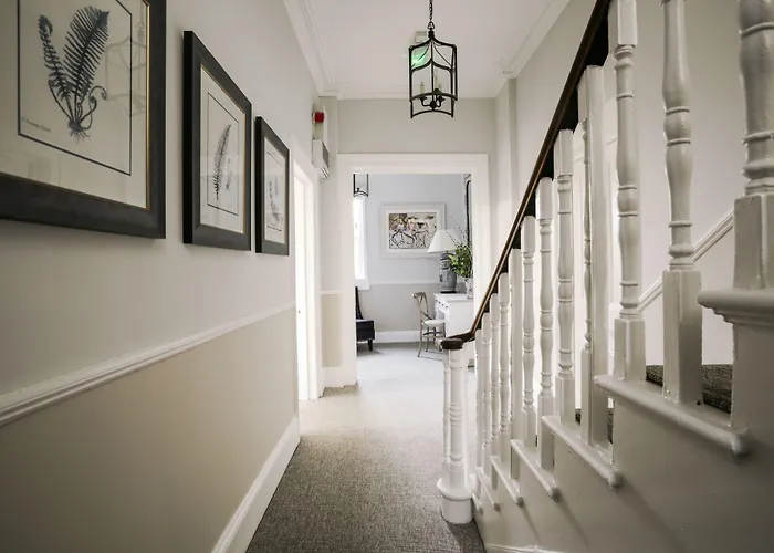 Leighton House - Boutique Guesthouse